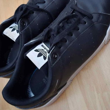 Adidas Sneaker schwarz