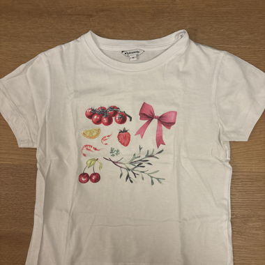 White printed short-sleeve t-shirt
