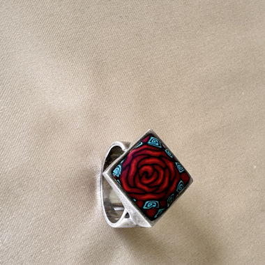 Silberring mit Rosenmotiv