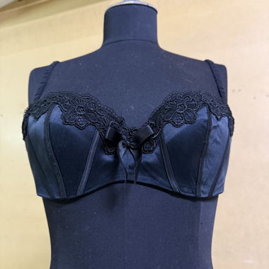 Soutien-gorge La Senza en satin 80C - 75D