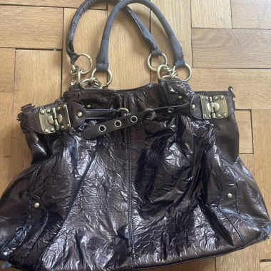 Brown handbag with studs