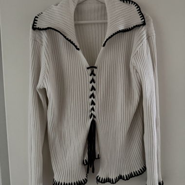 Ribstrick-Cardigan mit Schnürrung