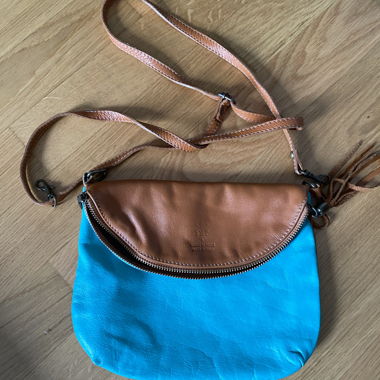 Leather bag
