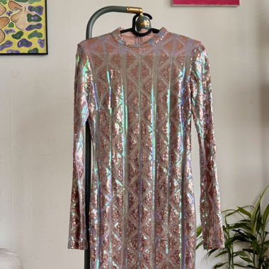 Pailletten-Kleid lange Ärmel