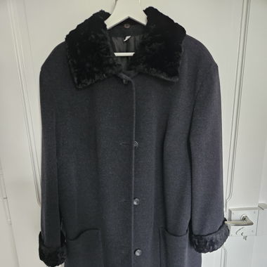 Coat wool black ! Size M