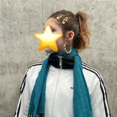 süsser blauer Schal