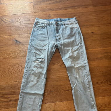 Hellblaue Lewi Strauss Jeans