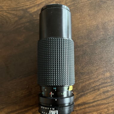 Tokina (Nikon F-mount) Zoomobjektiv