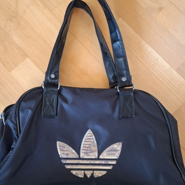 Bella borsa Adidas originale nera