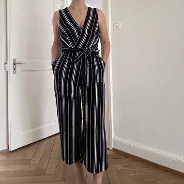 gestreifter Jumpsuit