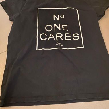 T-shirt nero statement