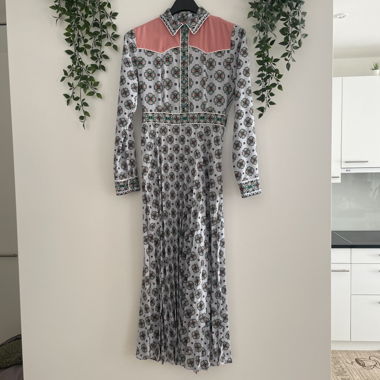 Robe plissée