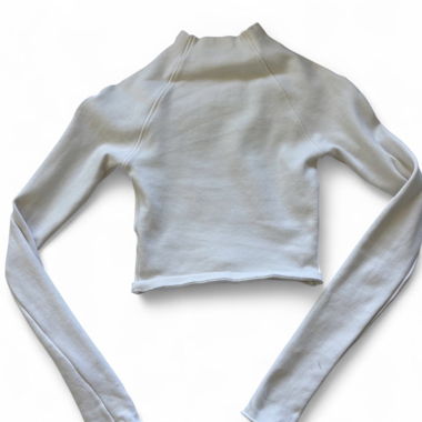 Top corto Zara a maniche lunghe