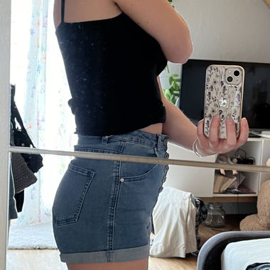kurze jeans hose