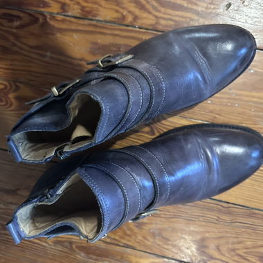GANT dark purple leather ankle boots