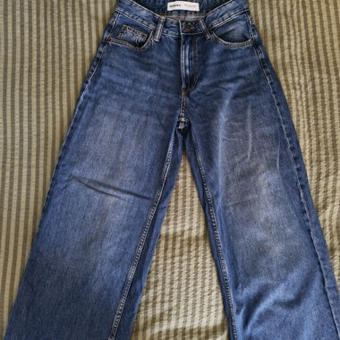 Bershka Blue Jeans