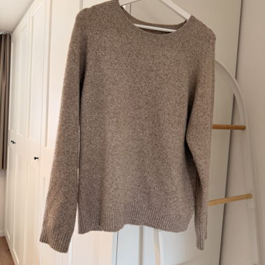 Vero Moda beige knit sweater size L