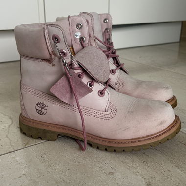 Pink Timberlands, size 38