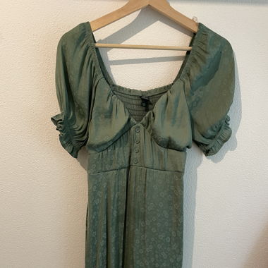 Wild Fable Mini-Kleid in Salbeigrün Größe S,