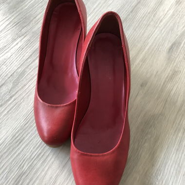Red Wedge Heels • Leather