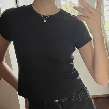 Uniqlo mini Tshirt