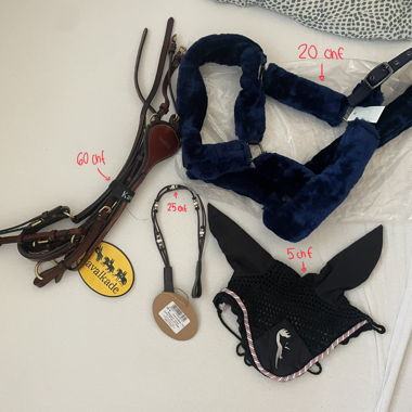 Miscellaneous items for horses
