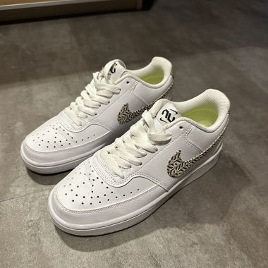 Nike Schuhe 36
