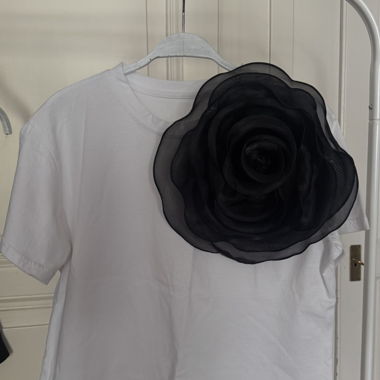 White T-shirt with black rose