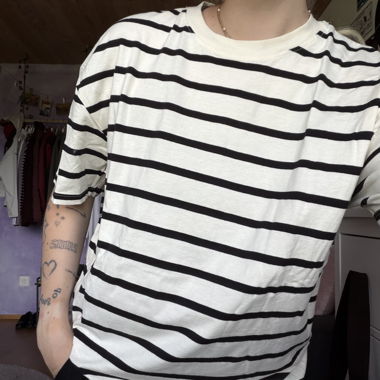Pull&Bear gestreiftes T-Shirt