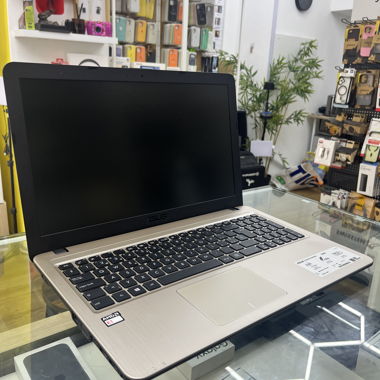Laptop ASUS X540Y