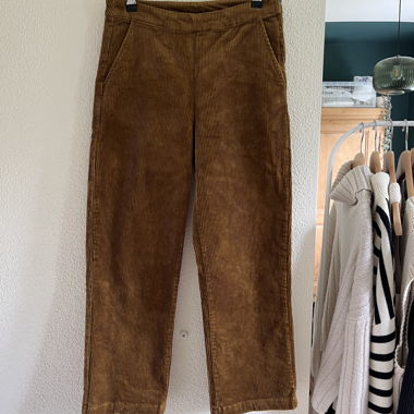 Corduroy trousers, caramel brown