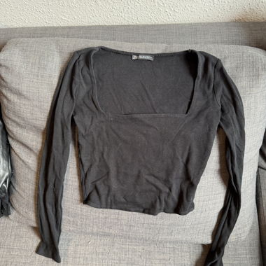 Maglia nera Zara a maniche lunghe
