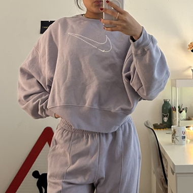 Nike sweater 