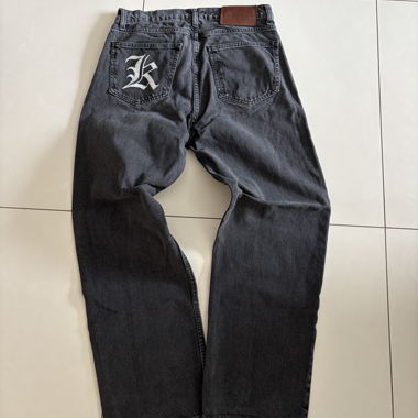 Jeans noir Instagram brand