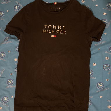 Tommy Hilfiger schwarzes T-Shirt