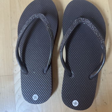 Brown thong sandals with rhinestones from newyorker