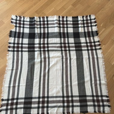 Karo-Decke mit Fransen