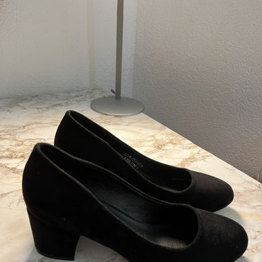 Klassische Absatz schuhe