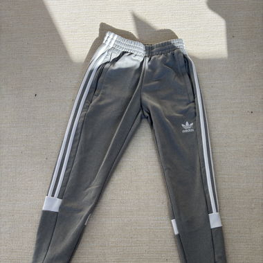 Adidas sweat pant