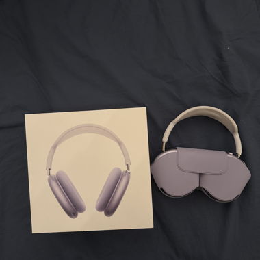Apple AirPods Max with Smart Case