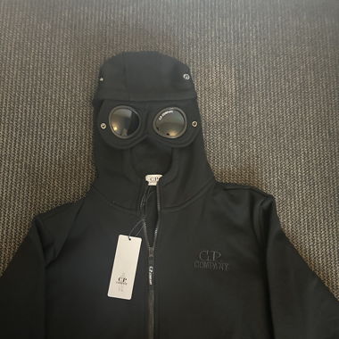 C.P. Company Pullover mit Goggles