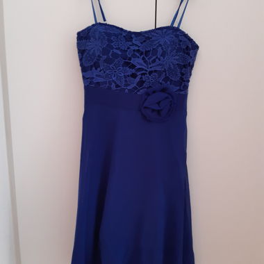 Blaues Spitzen-Cocktailkleid