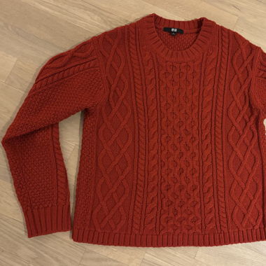 Uniqlo knitted sweater