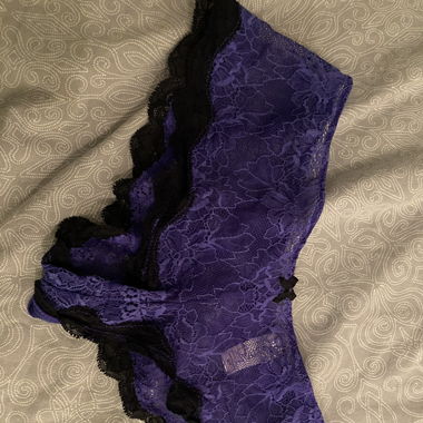 Lila Unterhose 