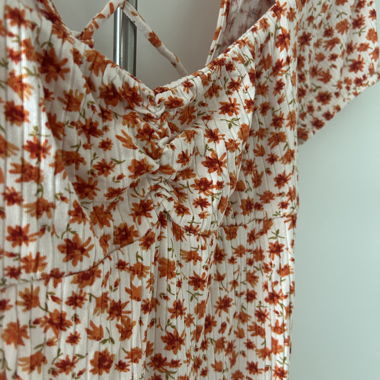 Short dress with orange and white flowers