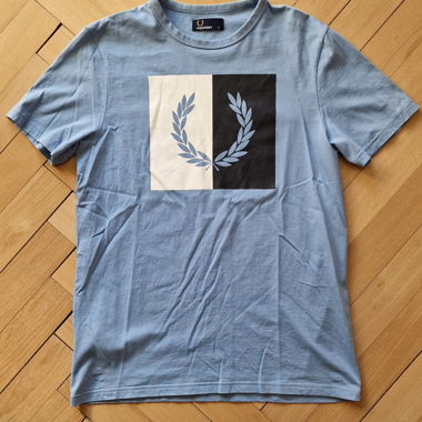 Fred Perry Shirt - M