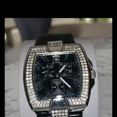 Guess Damenuhr mit Strass - neuwertig