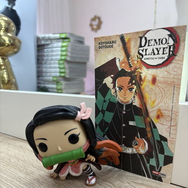 Figurine Pop Nezuko avec Affiche 