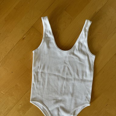 Weisser Bodysuit