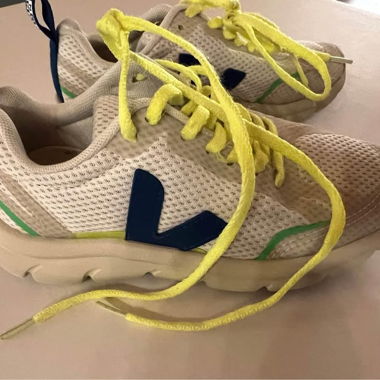 Veja Bonton taglia 31